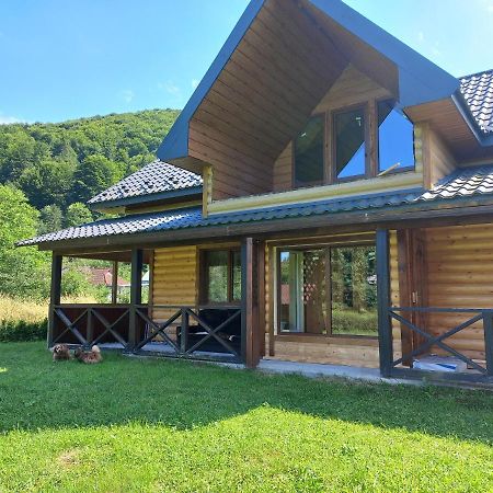 Садиба Федорчуків За Рікою Sheshory Exterior photo