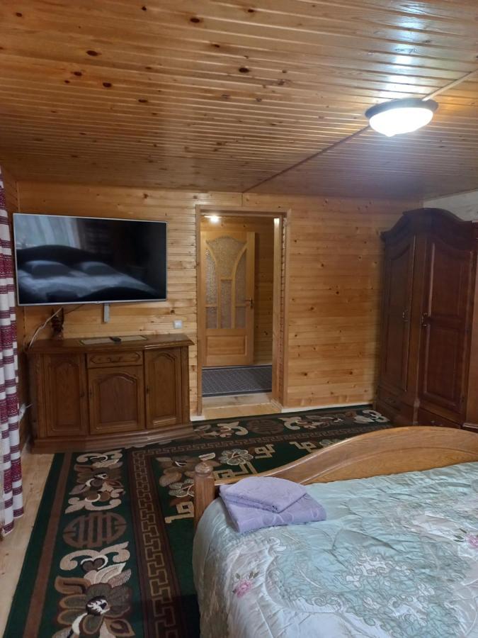 Садиба Федорчуків За Рікою Sheshory Exterior photo